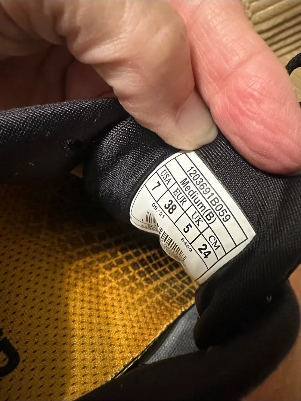 Brooks breathable knit